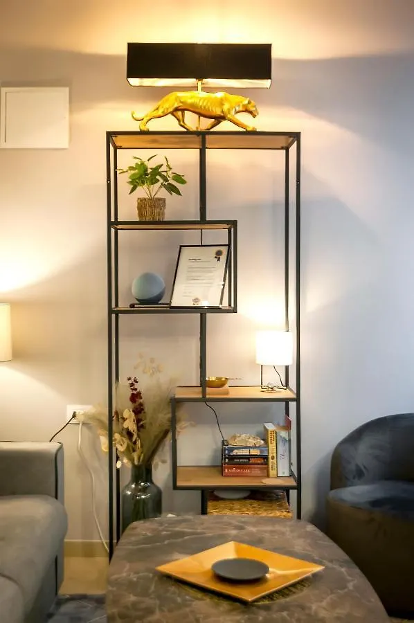 Bella Campagna - Luxury Two Bedroom Apartment روفينج