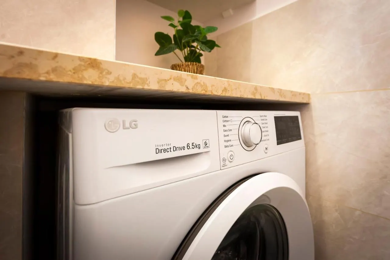 Bella Campagna - Luxury Two Bedroom Apartment روفينج 0*,